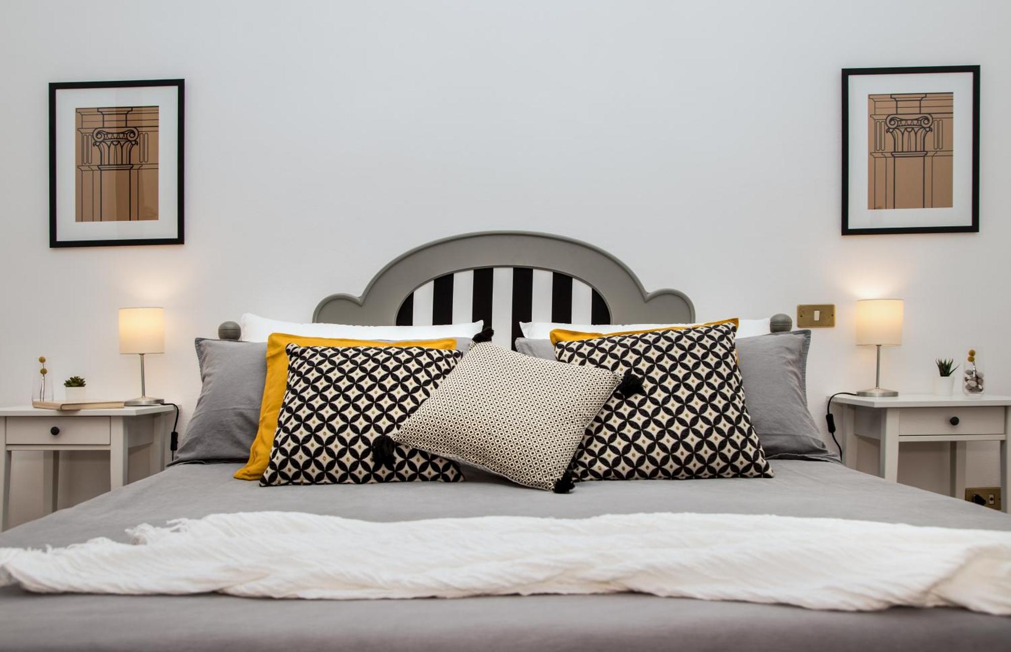 Gocce Villas - Casa Frangio Modern Apartment Historical Centre Neapol Zewnętrze zdjęcie